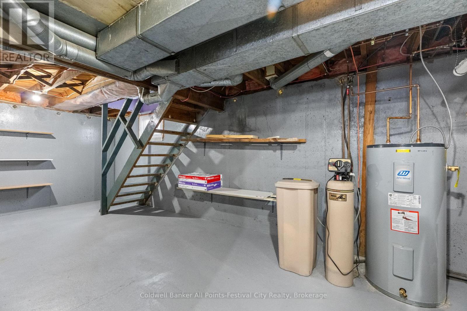 49 Carling Terrace, North Huron, Ontario N0G 2W0 - Photo 35 - X12844156