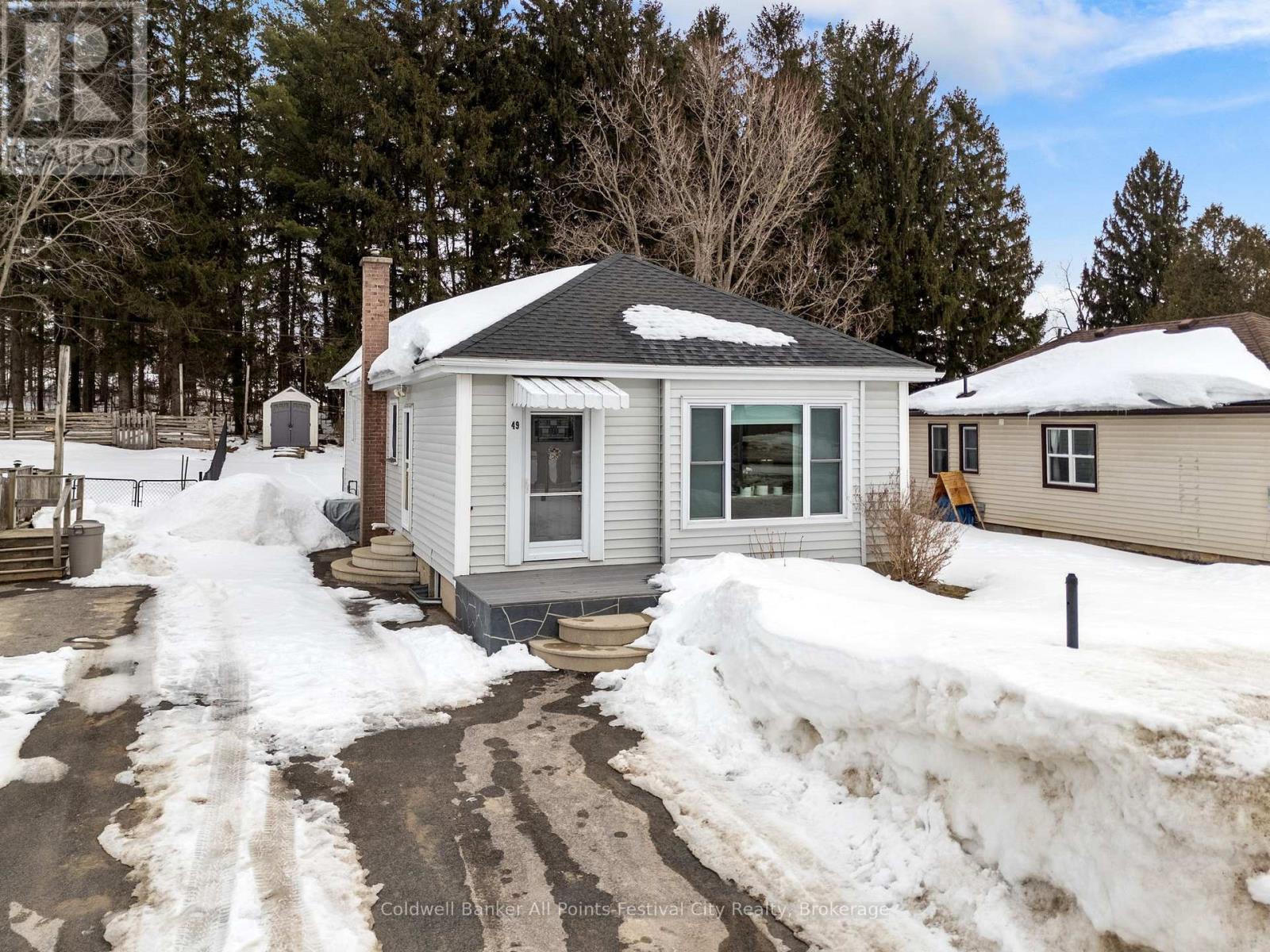 49 Carling Terrace, North Huron, Ontario N0G 2W0 - Photo 36 - X12844156