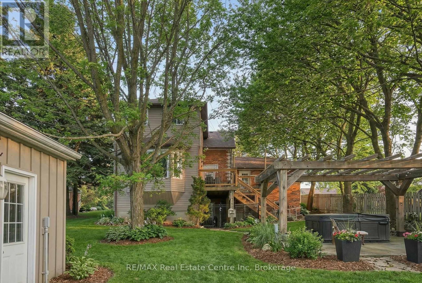 261 Colborne Street, Centre Wellington, Ontario  N0B 1S0 - Photo 13 - X12844206