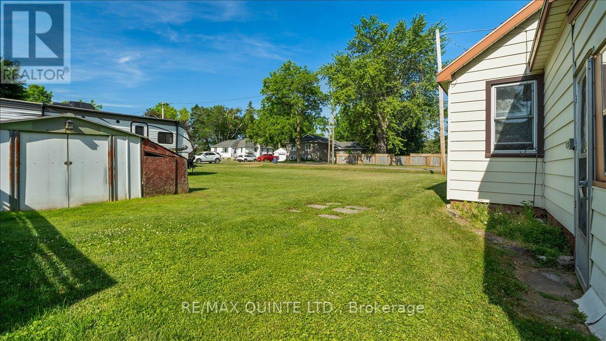 23 Fawcett Avenue, Prince Edward County, Ontario  K0K 2T0 - Photo 6 - X12844110