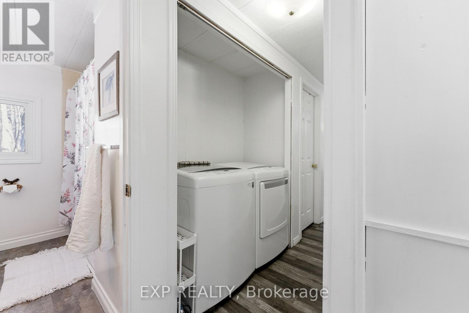 24 Taft Road, Prince Edward County (Ameliasburg Ward), Ontario  K0K 1L0 - Photo 15 - X12844140