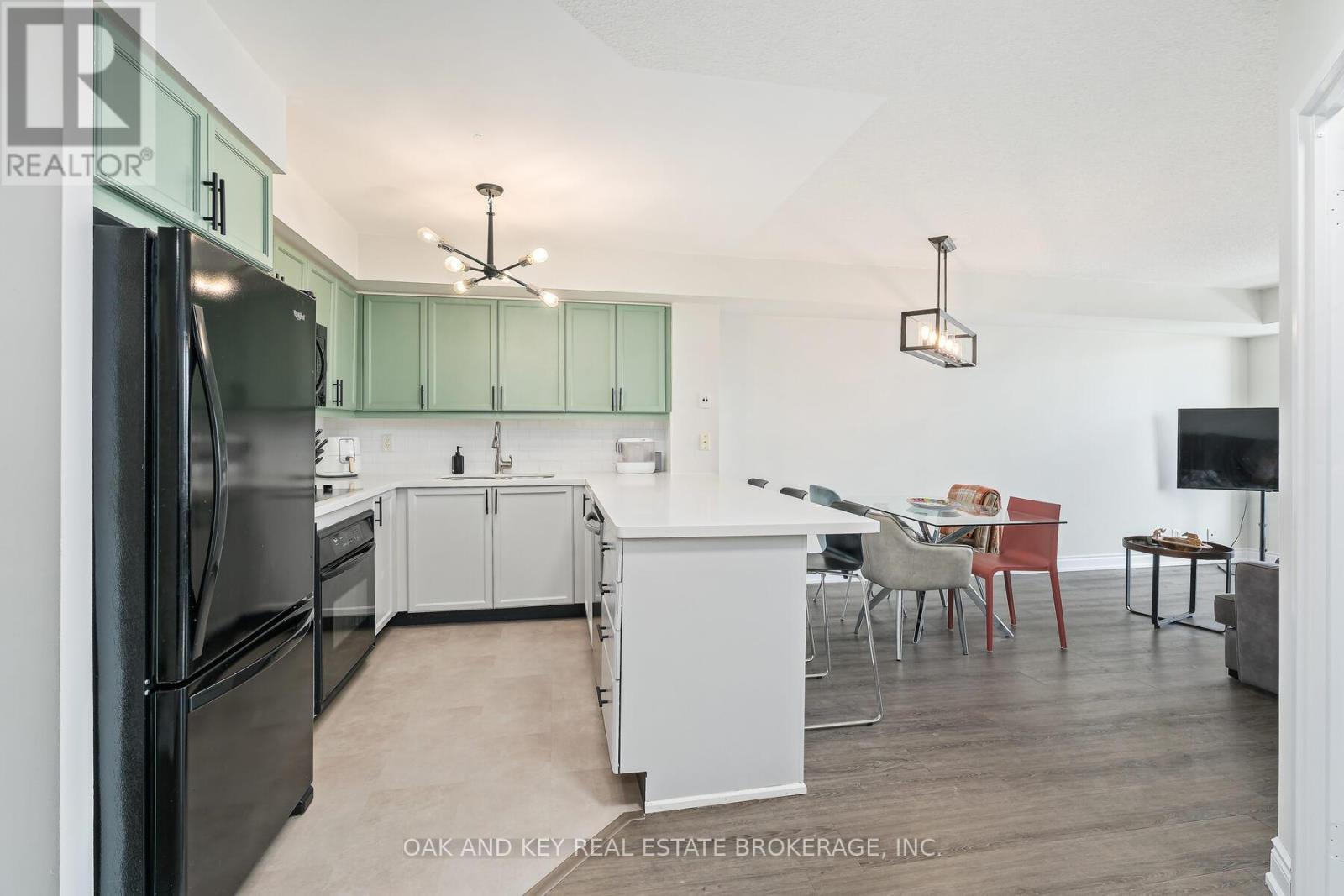 613 - 245 Davisville Avenue, Toronto, Ontario  M4S 3H4 - Photo 9 - C12844086