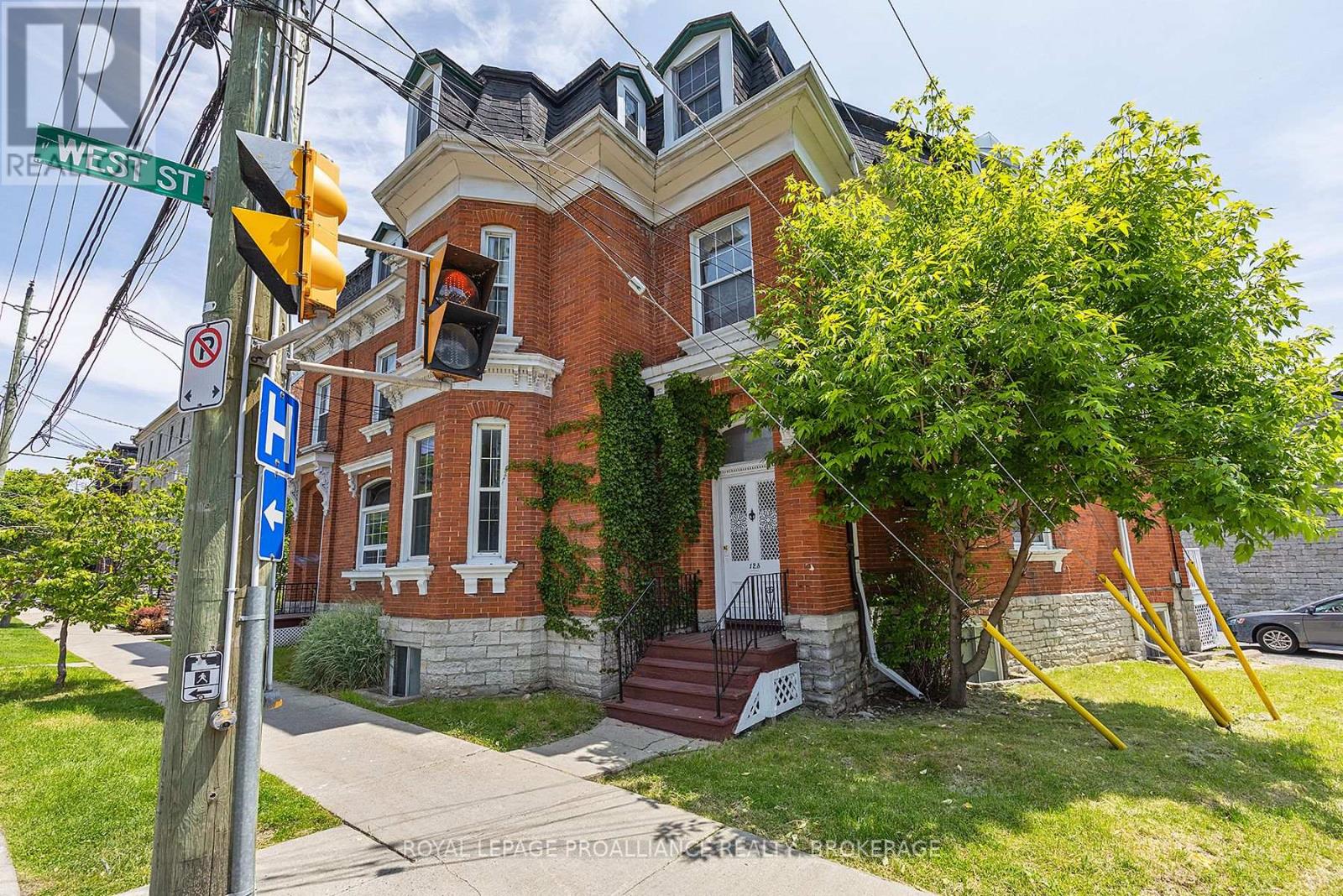 125 King Street E, Kingston (Central City East), Ontario  K7L 2Z9 - Photo 2 - X12844218