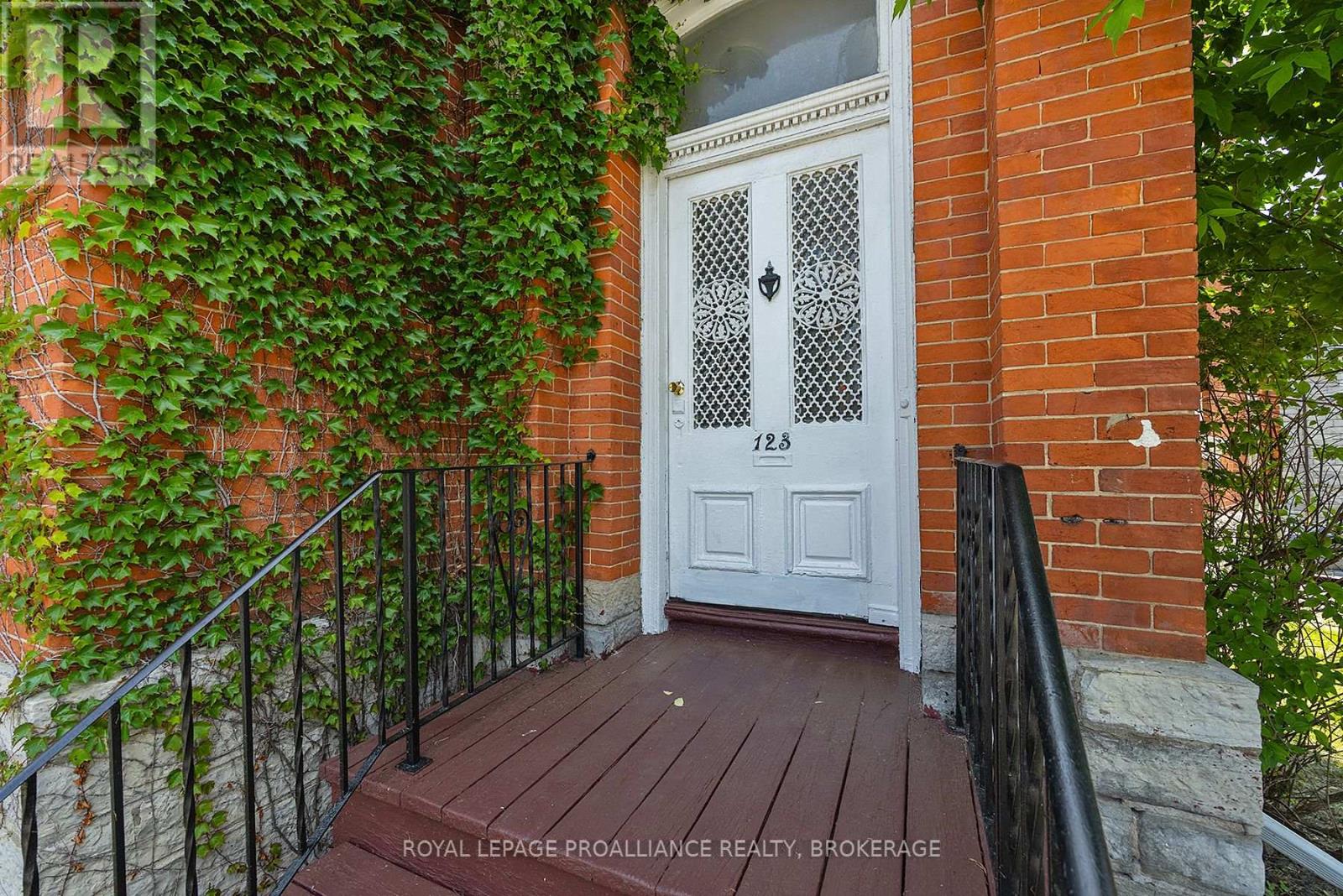 125 King Street E, Kingston (Central City East), Ontario  K7L 2Z9 - Photo 6 - X12844218