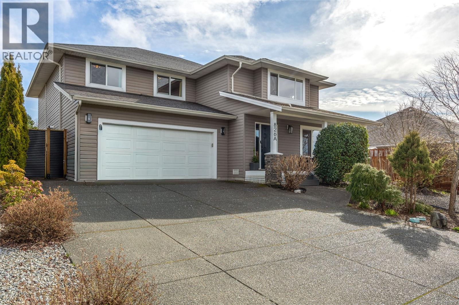 826 Grumman Pl, Comox, British Columbia