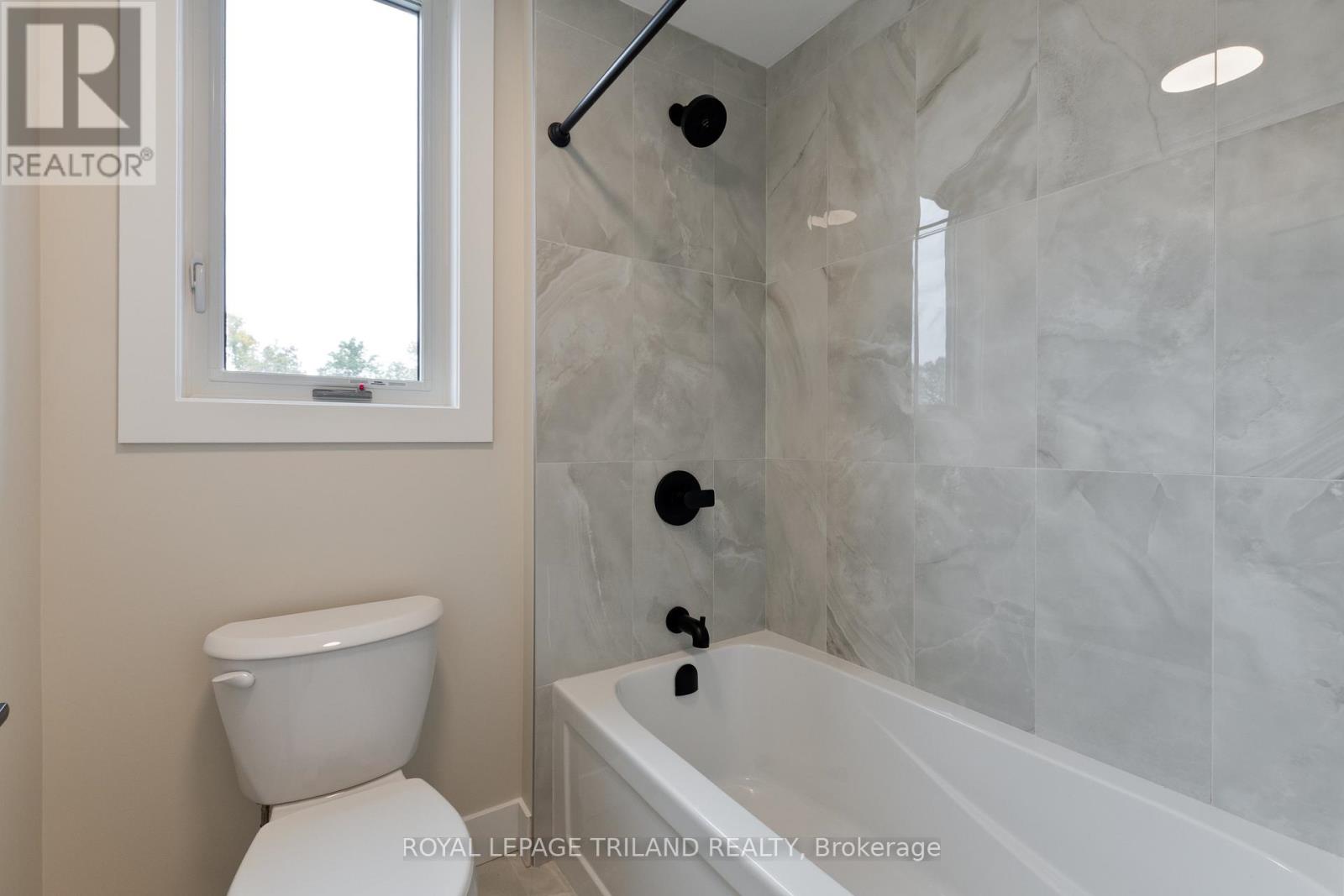 3931 Big Leaf Trail, London South, Ontario  N6P 0A3 - Photo 29 - X12844114