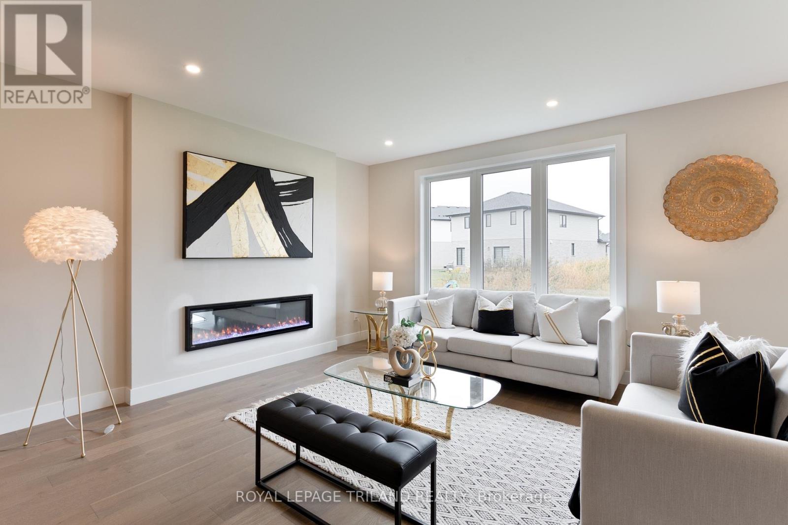 3931 Big Leaf Trail, London South, Ontario  N6P 0A3 - Photo 7 - X12844114