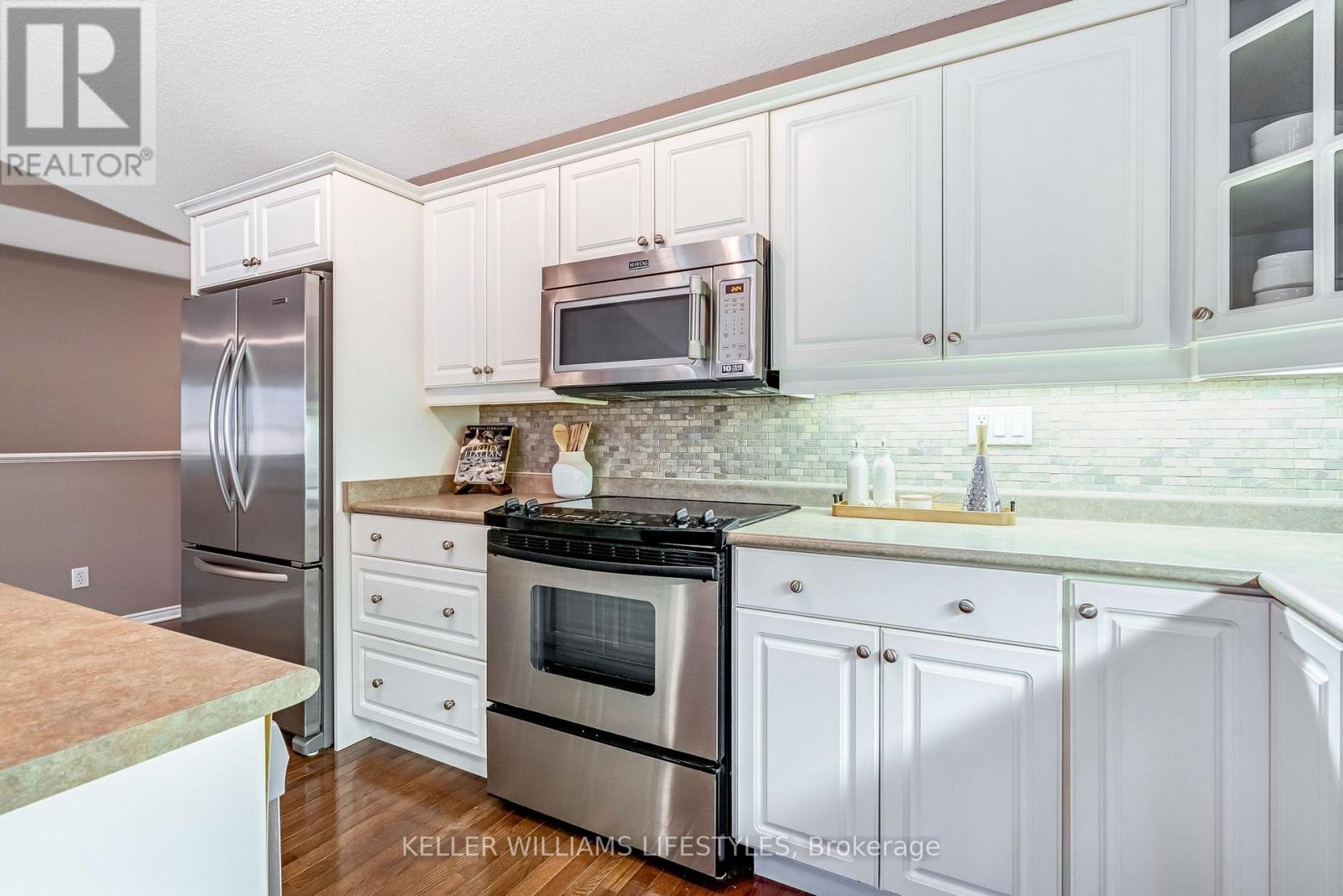 18 - 285 Mcgarrell Drive, London North (North R), Ontario  N6G 5H3 - Photo 7 - X12844220