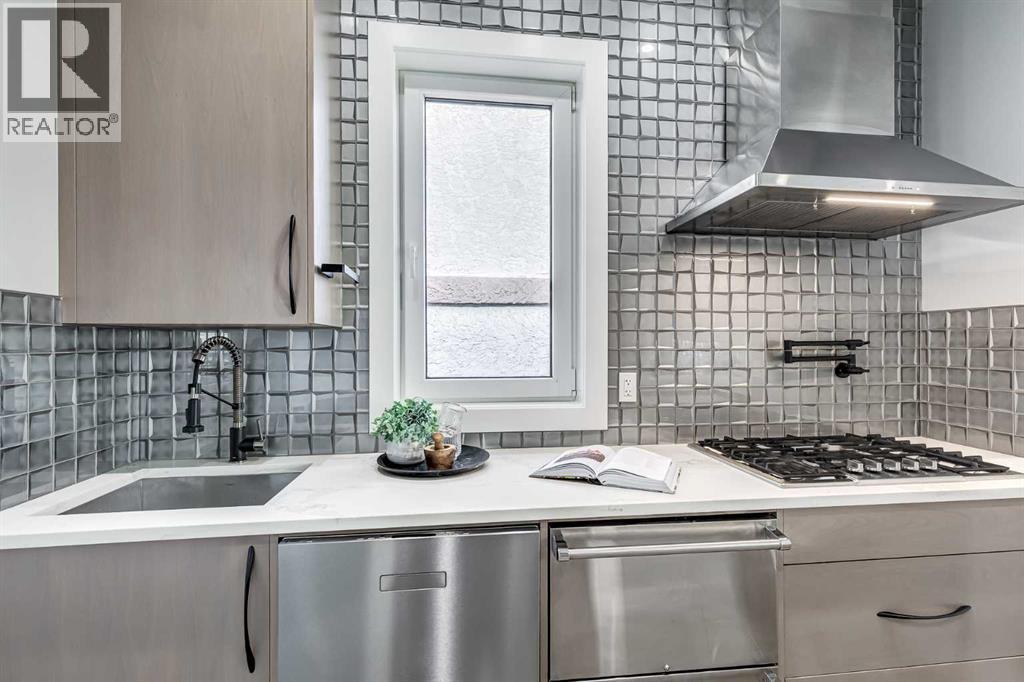 26 Patina Hill Sw, Calgary, Alberta  T3H 2C7 - Photo 22 - A2276363