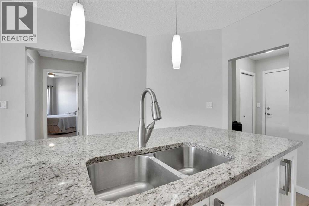 208, 402 Marquis Lane Se, Calgary, Alberta  T3M 2G7 - Photo 7 - A2288392