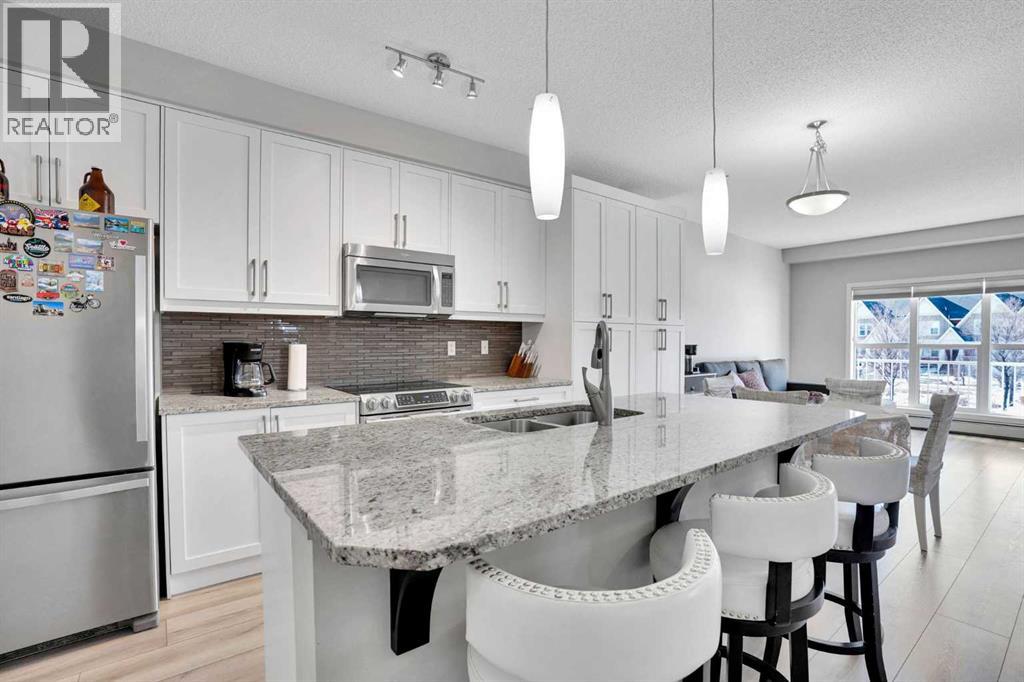 208, 402 Marquis Lane Se, Calgary, Alberta  T3M 2G7 - Photo 4 - A2288392
