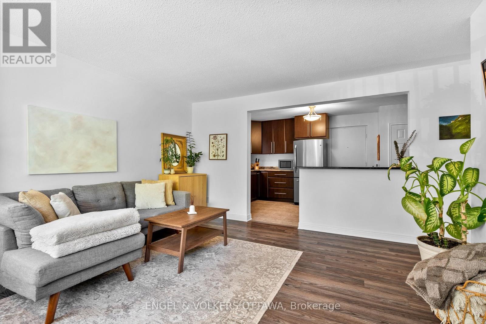 11 - 270 Beechwood Avenue, Ottawa, Ontario  K1L 8A6 - Photo 4 - X12844100