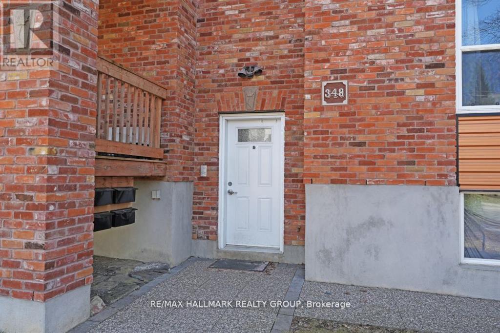 348 Stewart Street, Ottawa, Ontario  K1N 6K8 - Photo 4 - X12844160