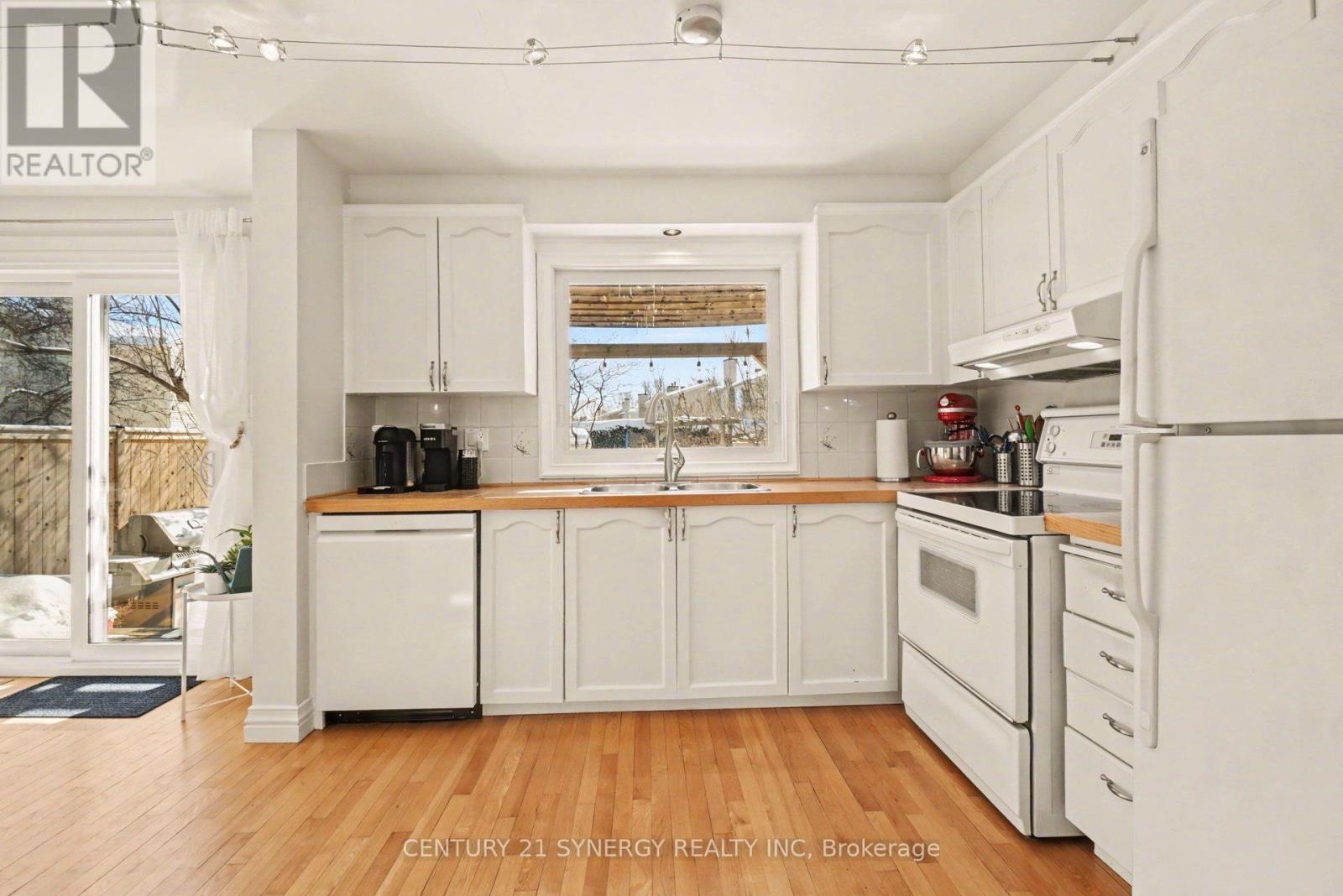 6044 Willowbark Drive, Ottawa, Ontario  K1C 5T4 - Photo 12 - X12844212