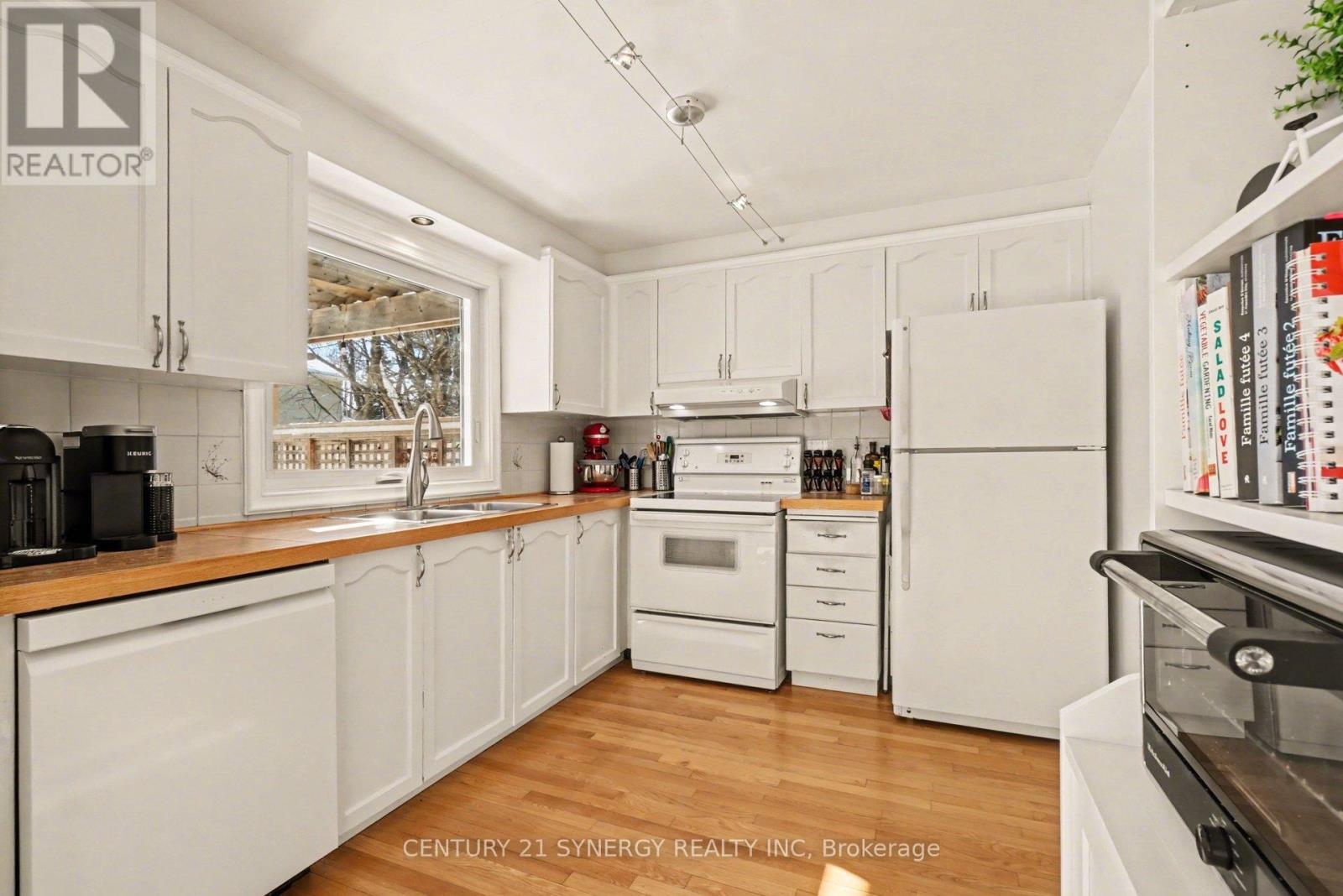 6044 Willowbark Drive, Ottawa, Ontario  K1C 5T4 - Photo 13 - X12844212