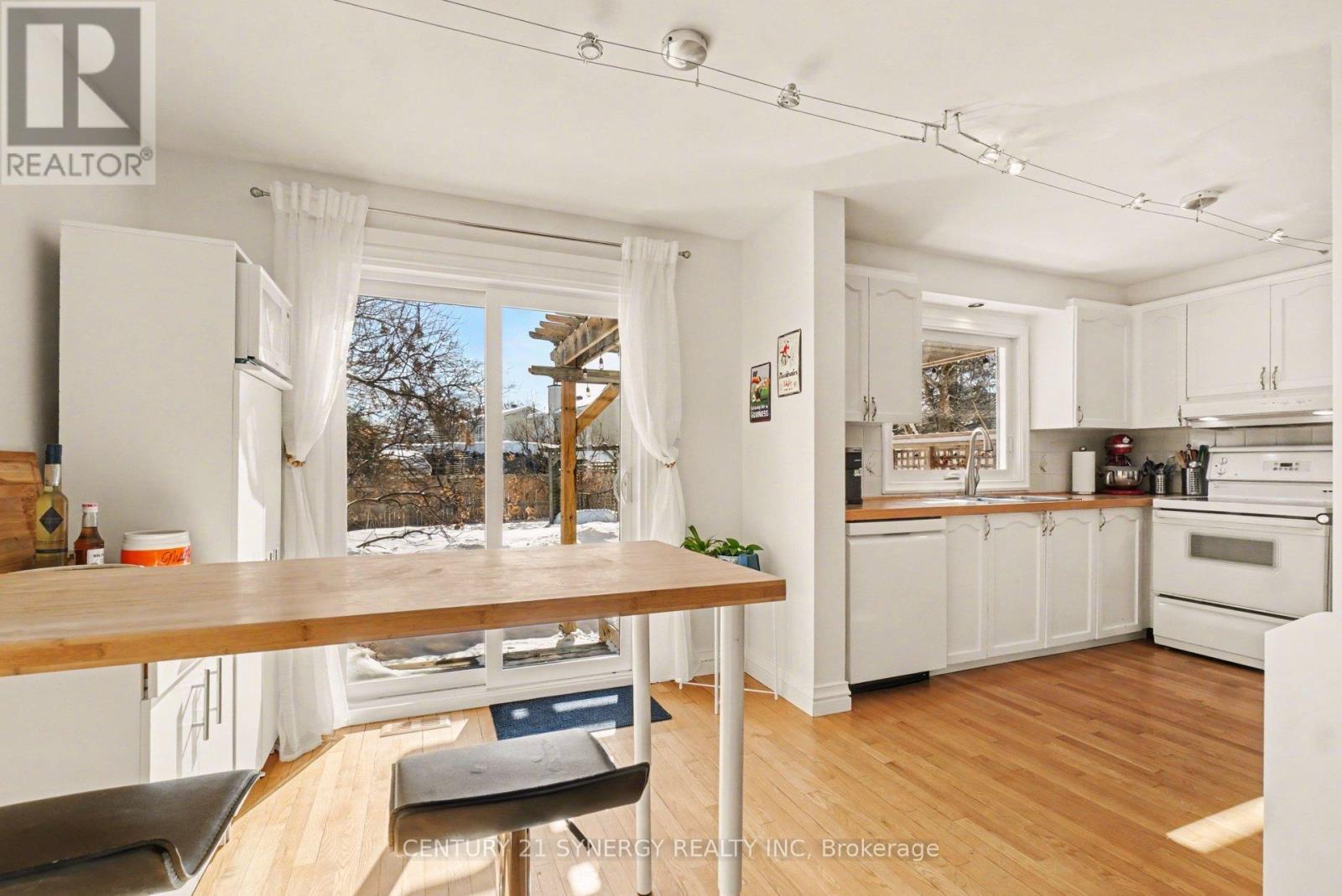 6044 Willowbark Drive, Ottawa, Ontario  K1C 5T4 - Photo 16 - X12844212