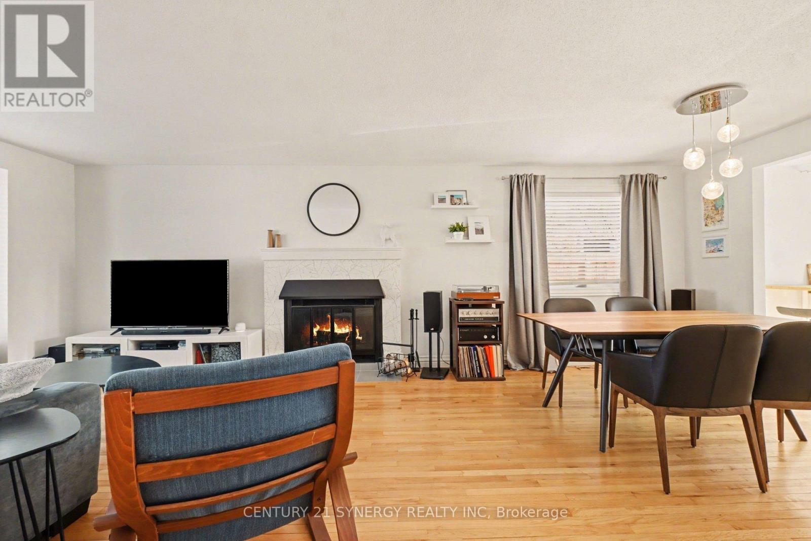 6044 Willowbark Drive, Ottawa, Ontario  K1C 5T4 - Photo 5 - X12844212