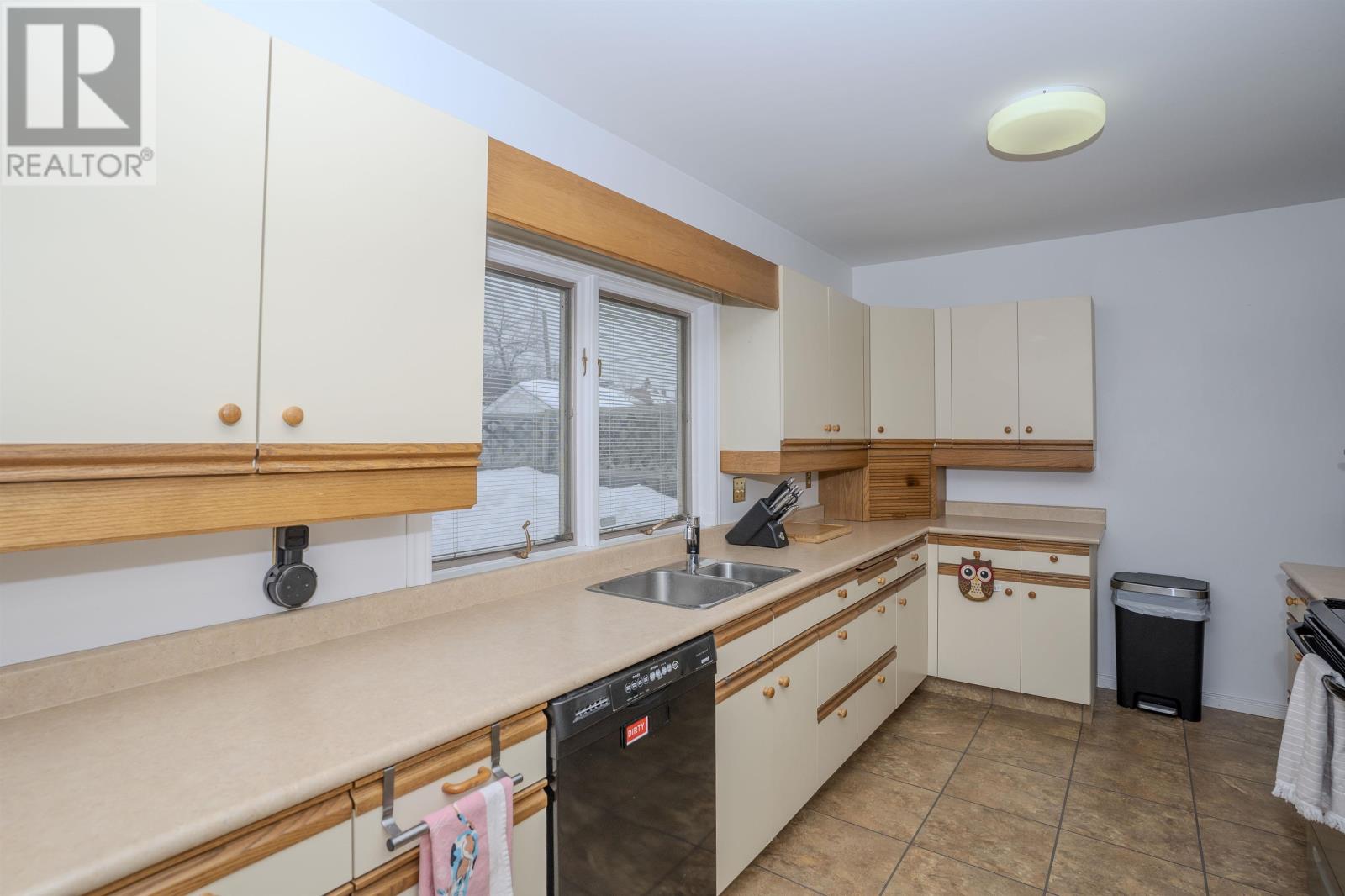 319 Vickers St S, Thunder Bay, Ontario  P7E 1J6 - Photo 15 - TB2600352