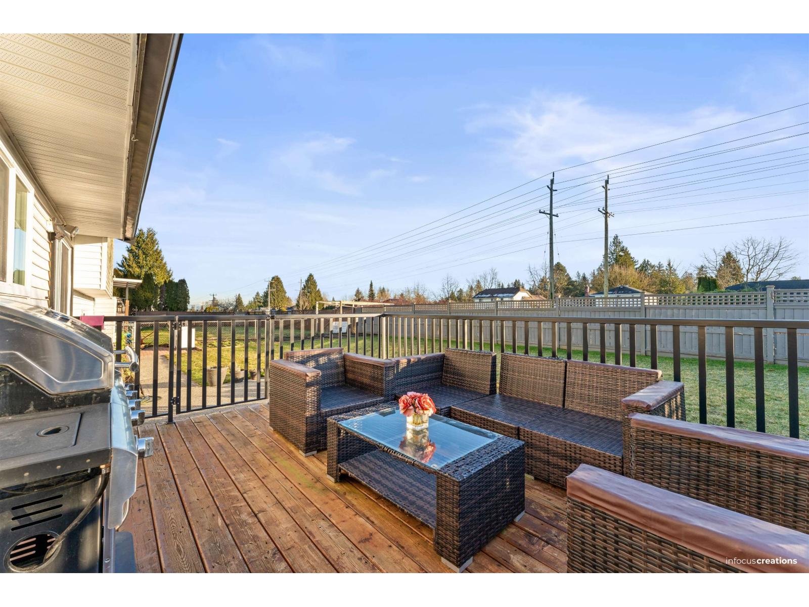 15796 95a Avenue, Surrey, British Columbia  V4N 2L4 - Photo 5 - R3095911