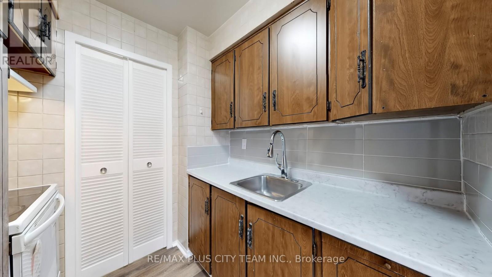 311 - 3311 Kingston Road, Toronto (Scarborough Village), Ontario  M1M 1R1 - Photo 11 - E12843898