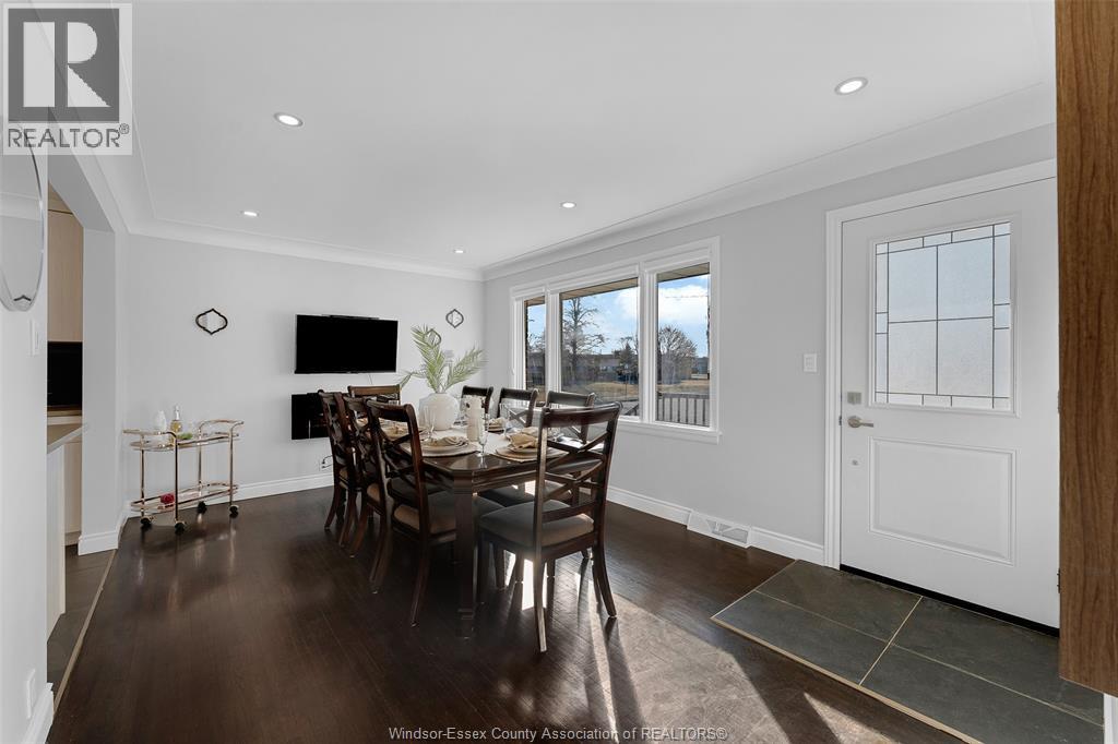 3789 Myrtle, Windsor, Ontario  N9C 2C9 - Photo 10 - 26004542