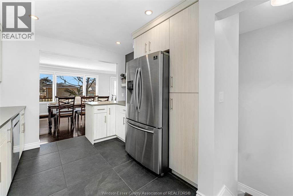 3789 Myrtle, Windsor, Ontario  N9C 2C9 - Photo 14 - 26004542