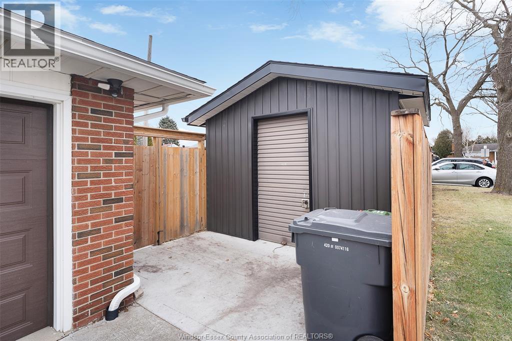 3789 Myrtle, Windsor, Ontario  N9C 2C9 - Photo 7 - 26004542