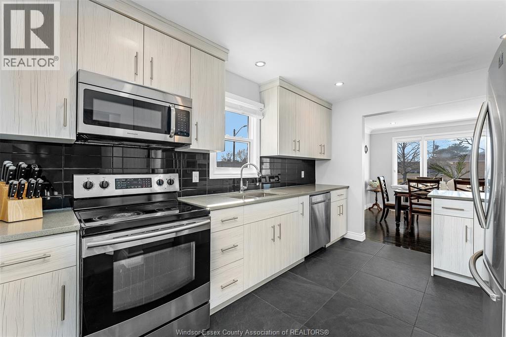 3789 Myrtle, Windsor, Ontario  N9C 2C9 - Photo 12 - 26004542