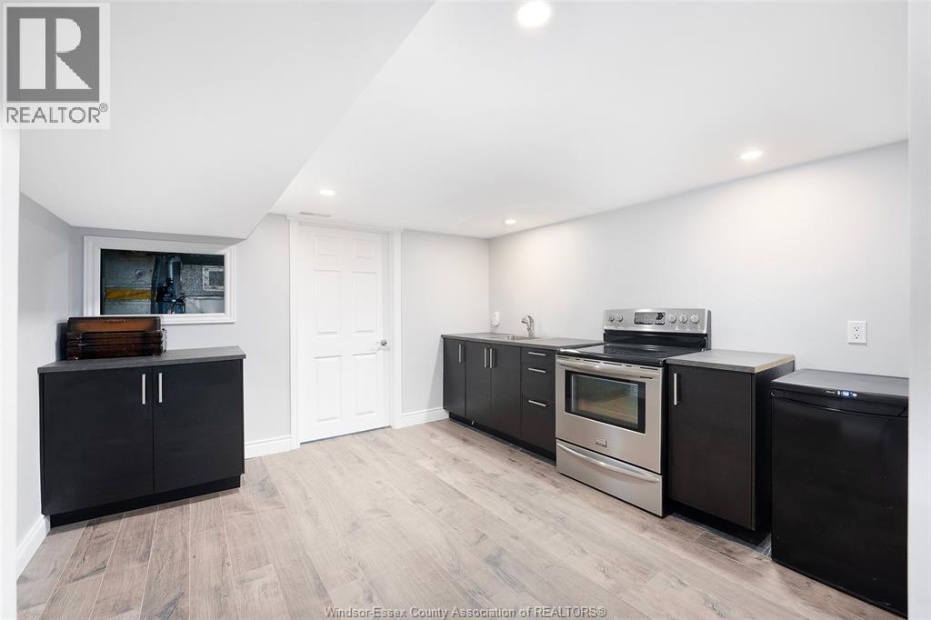 3789 Myrtle, Windsor, Ontario  N9C 2C9 - Photo 28 - 26004542