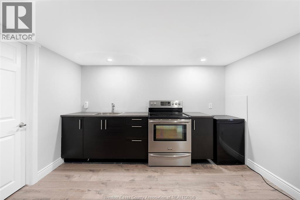 3789 Myrtle, Windsor, Ontario  N9C 2C9 - Photo 29 - 26004542