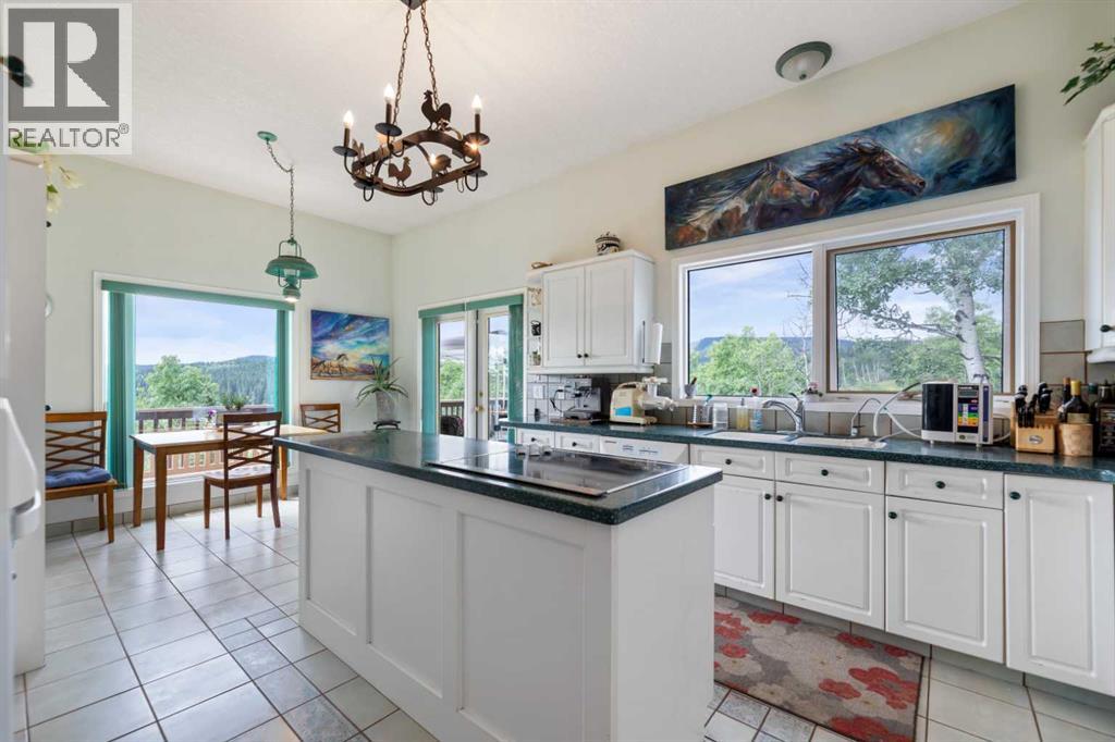 11 Black Bear Lane, Rural Foothills County, Alberta  T0L 0K0 - Photo 15 - A2251872