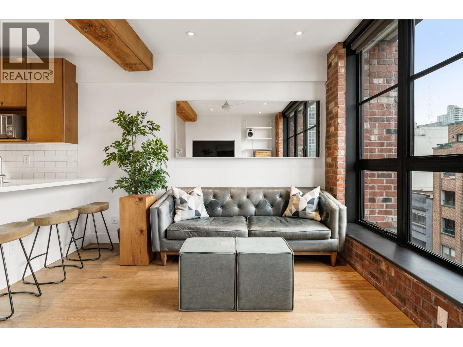 401 1238 Homer Street, Vancouver, British Columbia  V6B 2Y5 - Photo 2 - R3085035