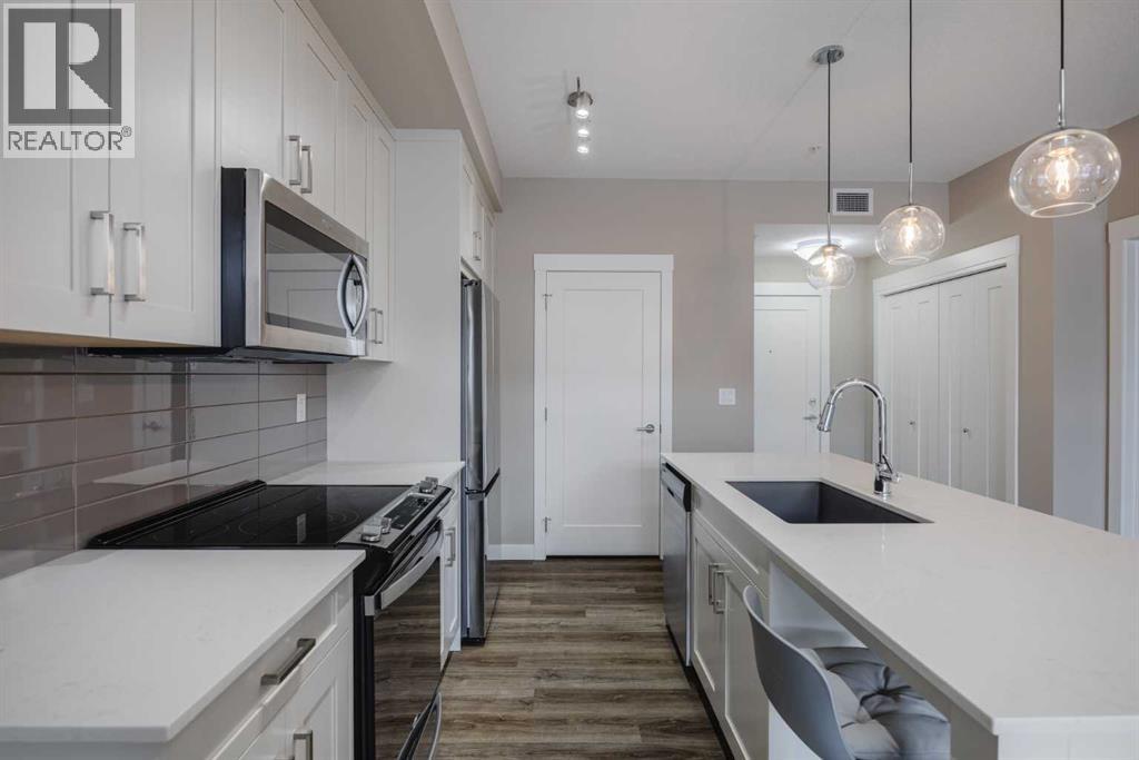 210, 25 Walgrove Walk  Se, Calgary, Alberta  T2X 5E2 - Photo 9 - A2290029