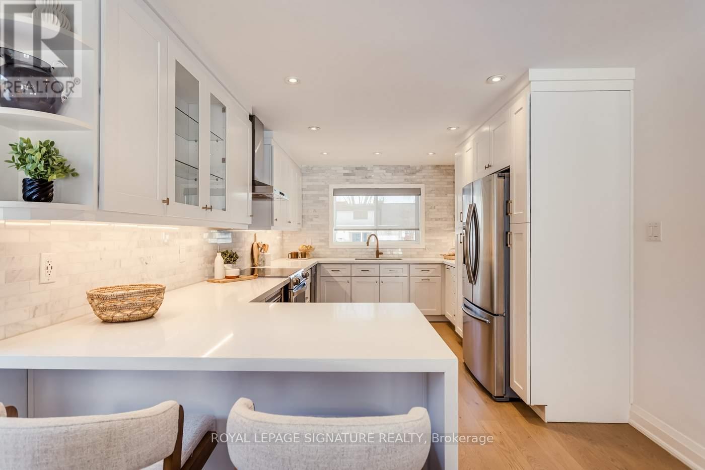 5 Georgian Court, Toronto, Ontario  M4P 2J7 - Photo 13 - C12844044