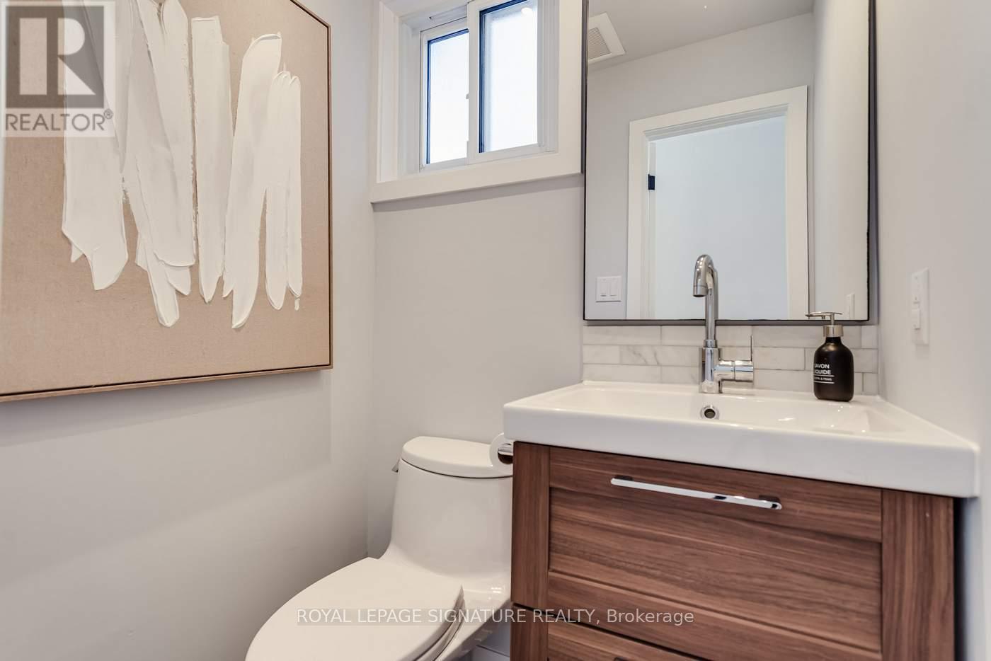 5 Georgian Court, Toronto, Ontario  M4P 2J7 - Photo 17 - C12844044