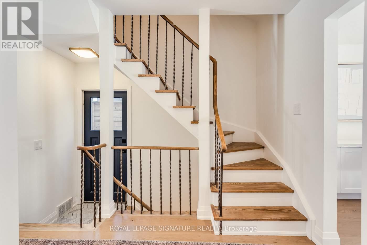 5 Georgian Court, Toronto, Ontario  M4P 2J7 - Photo 18 - C12844044