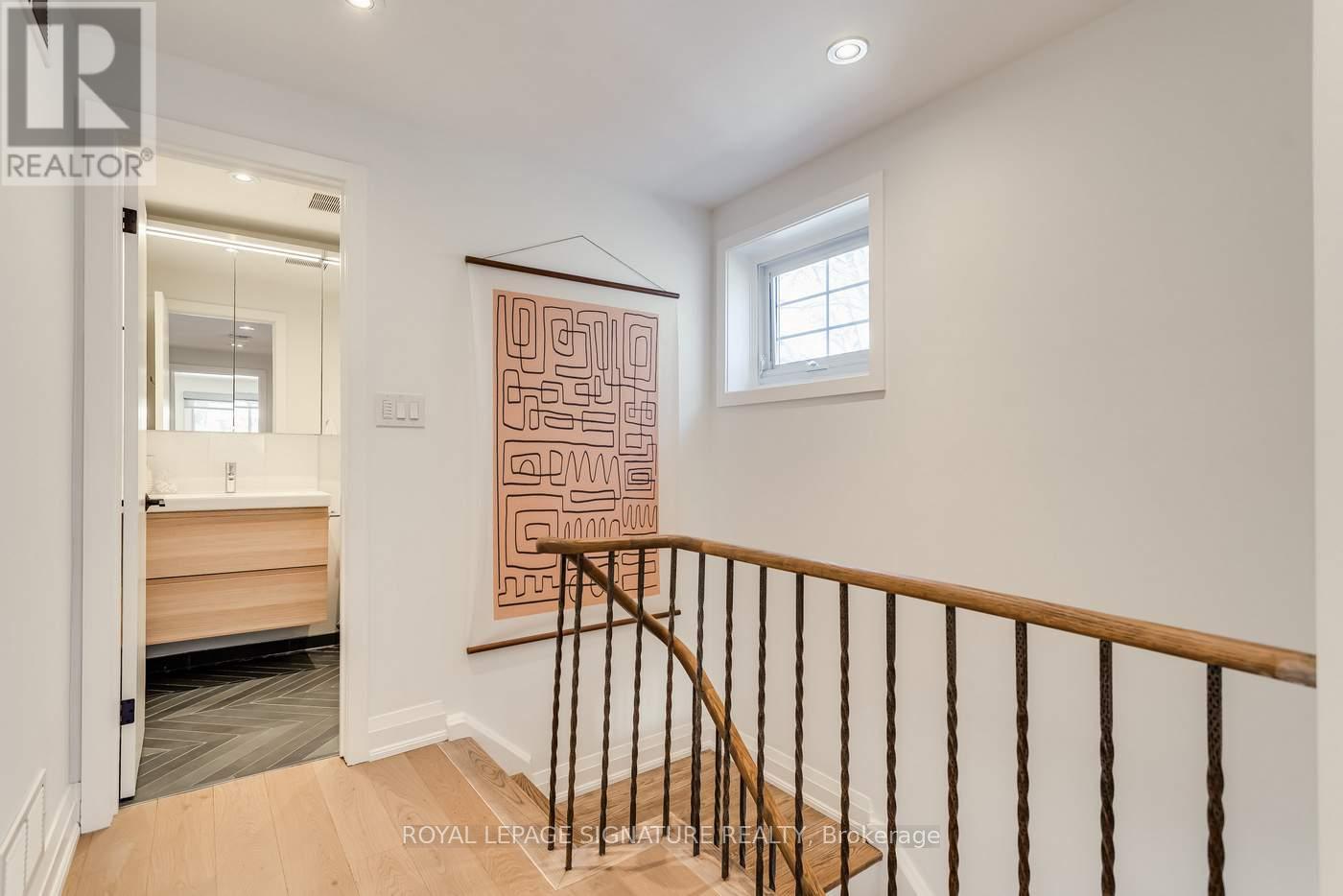 5 Georgian Court, Toronto, Ontario  M4P 2J7 - Photo 19 - C12844044