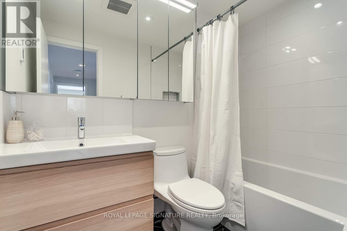 5 Georgian Court, Toronto, Ontario  M4P 2J7 - Photo 25 - C12844044