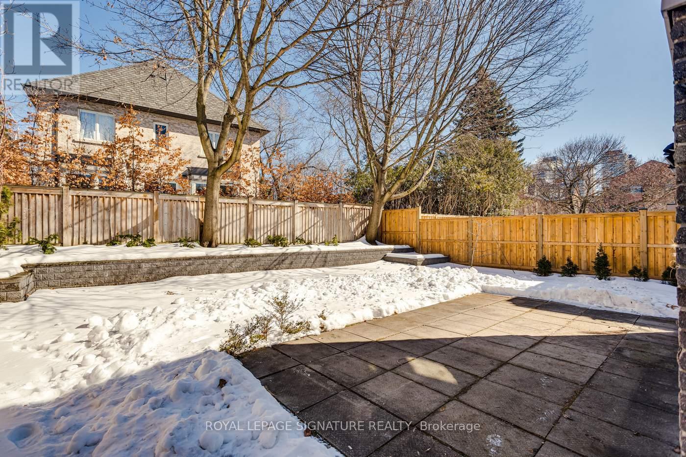 5 Georgian Court, Toronto, Ontario  M4P 2J7 - Photo 32 - C12844044
