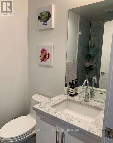 1025 - 29 Queens Quay E, Toronto, Ontario  M5E 0A4 - Photo 6 - C12844054