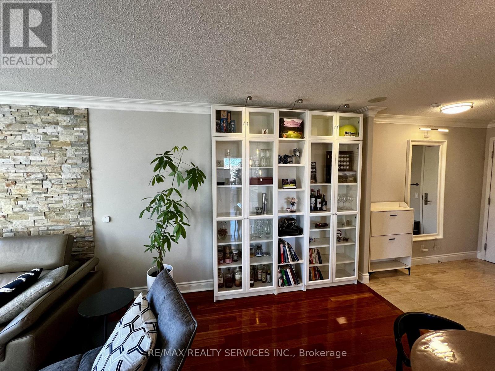 303 - 78 Harrison Garden Boulevard, Toronto, Ontario  M2N 7E3 - Photo 8 - C12844198