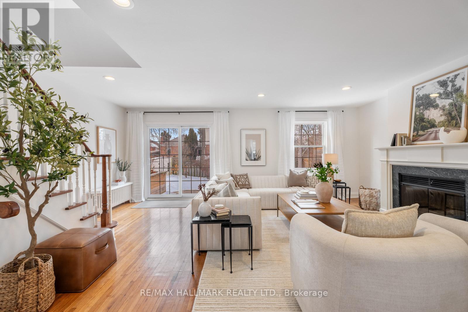 42 Hunt Club Drive, Toronto, Ontario  M1N 2X1 - Photo 2 - E12844166