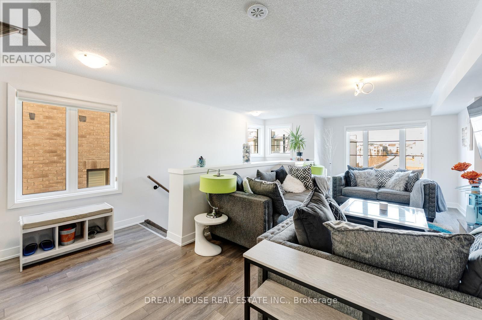 108 - 71 Donald Fleming Way, Whitby, Ontario L1R 0N8 - Photo 6 - E12844184