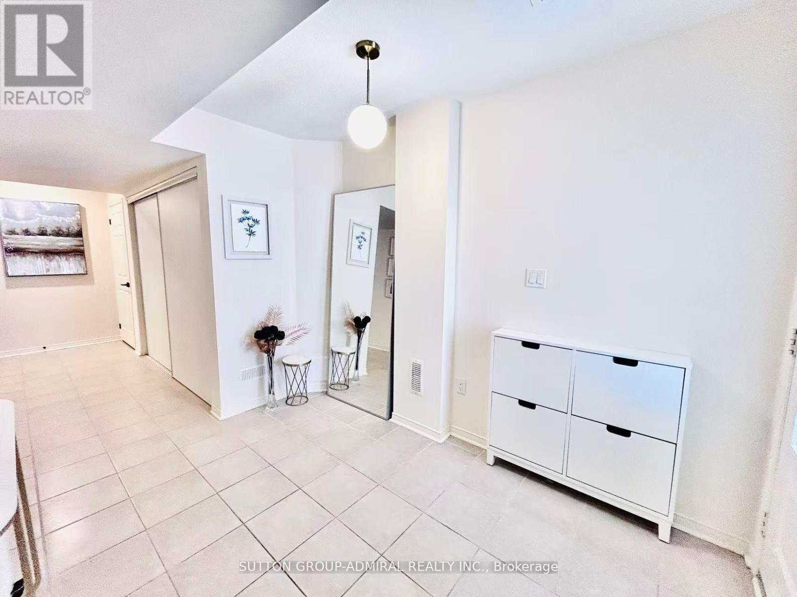 14 Mcgrath Avenue, Richmond Hill, Ontario  L4S 0K5 - Photo 5 - N12844130