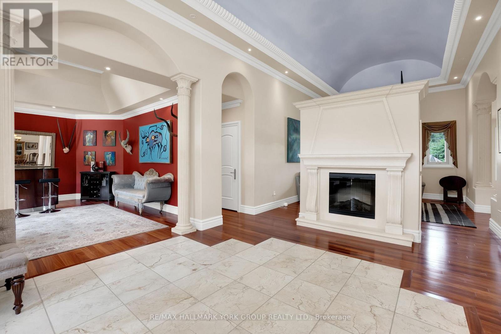 2 Kingswood Drive, King (King City), Ontario  L7B 1K8 - Photo 10 - N12844158