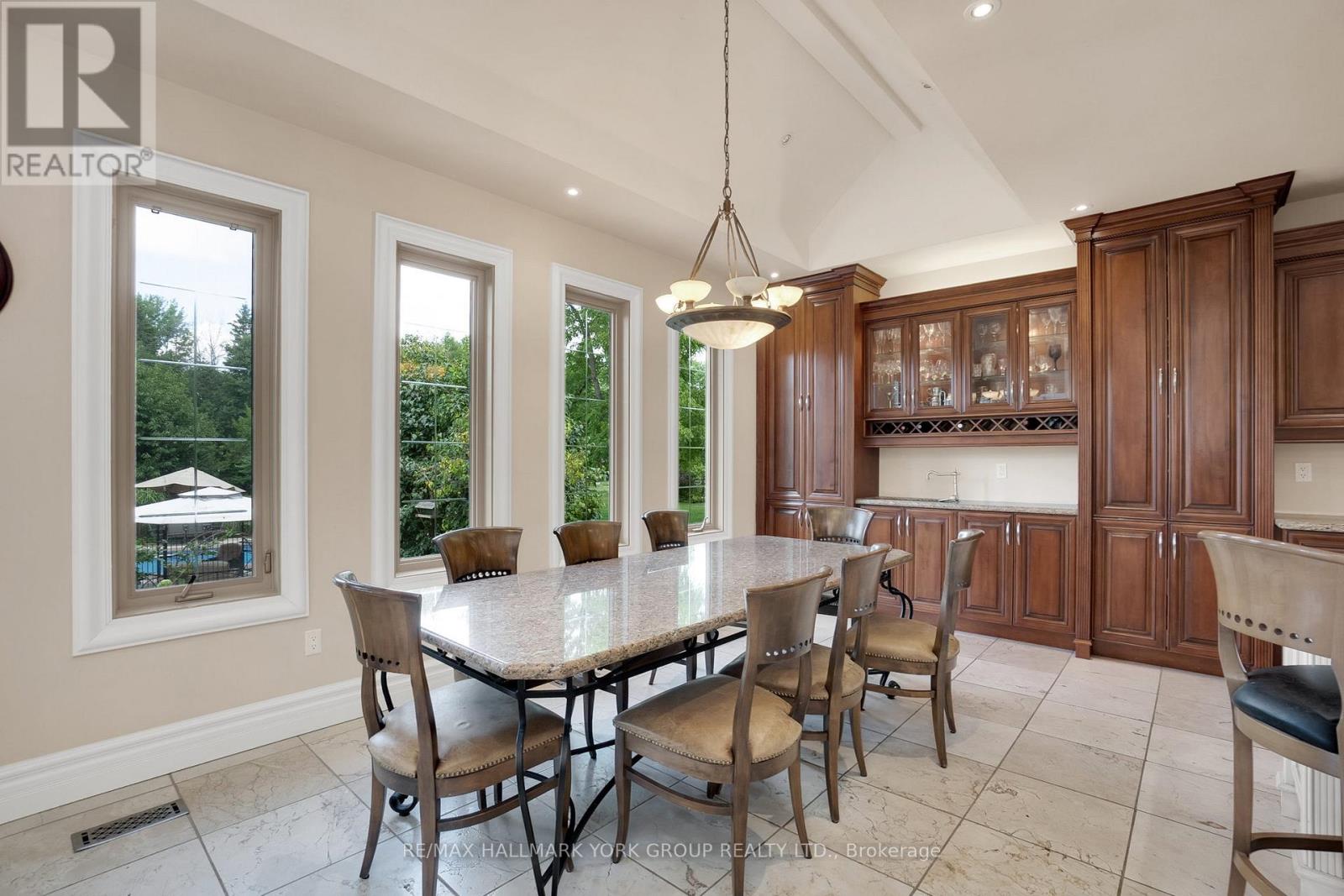 2 Kingswood Drive, King (King City), Ontario  L7B 1K8 - Photo 15 - N12844158