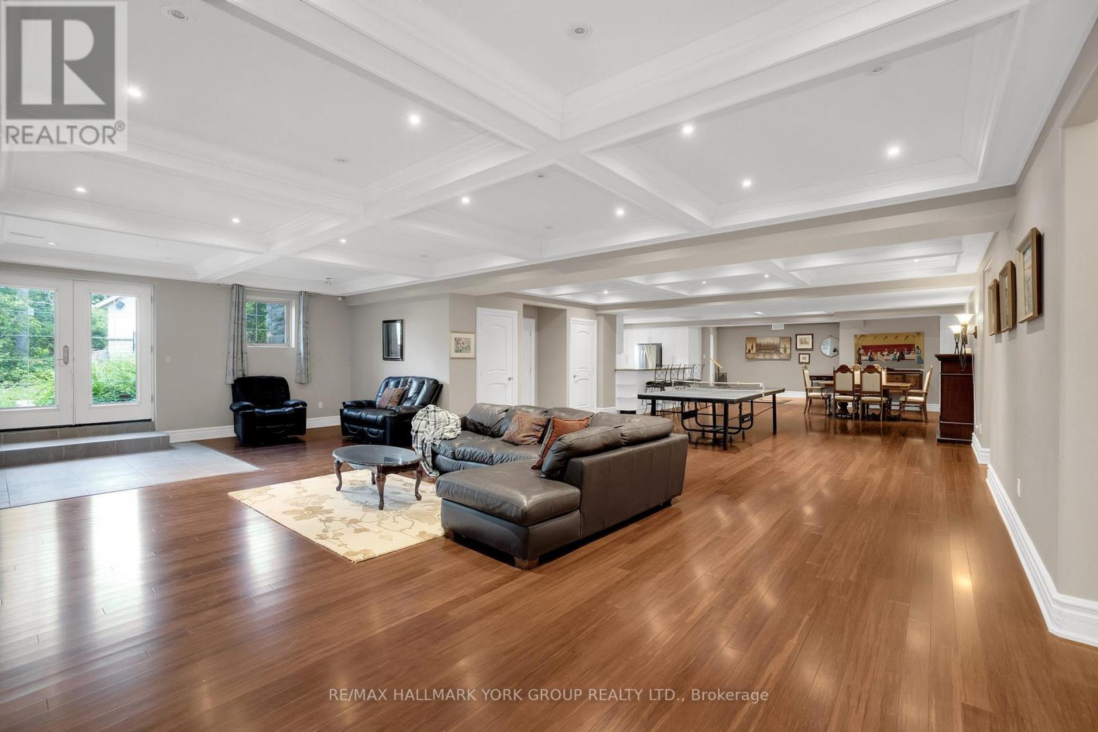 2 Kingswood Drive, King (King City), Ontario  L7B 1K8 - Photo 29 - N12844158