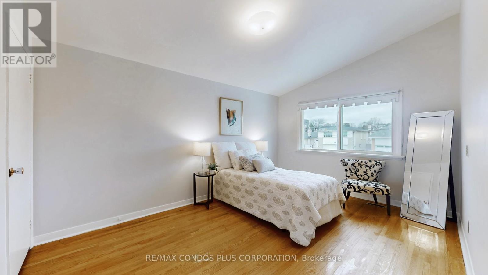 333 Pleasant Avenue, Toronto, Ontario  M2R 2R3 - Photo 26 - C12689668