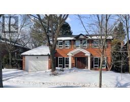 18 CHEVAL DRIVE, Toronto, Ontario