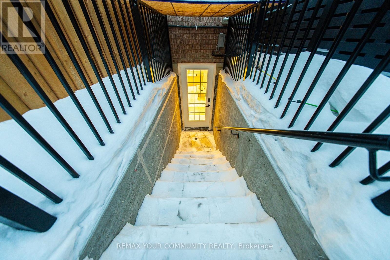 34 Kalmar Crescent, Richmond Hill (Oak Ridges), Ontario  L4E 3Z3 - Photo 30 - N12790358